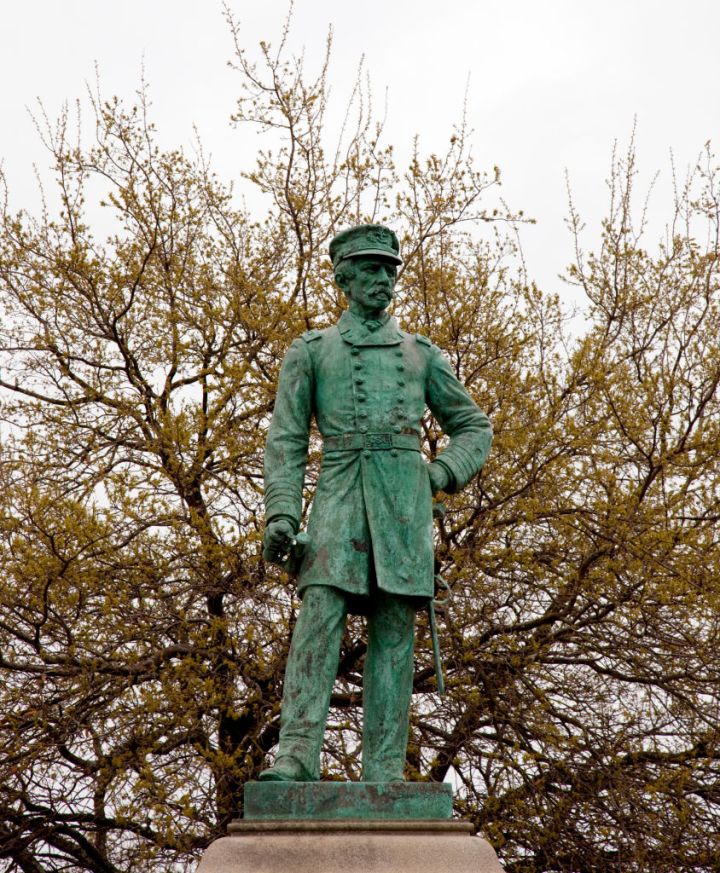 Alabama City Removes Confederate Statue