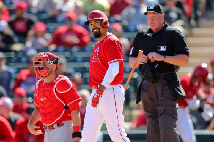 Cincinnati Reds v. Los Angeles Angels