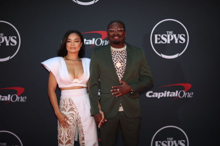 Lil Rel Howery & Girfriend
